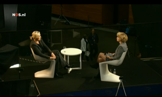 Saskia Dekkers interviewt Marine Le Pen voor Nieuwsuur